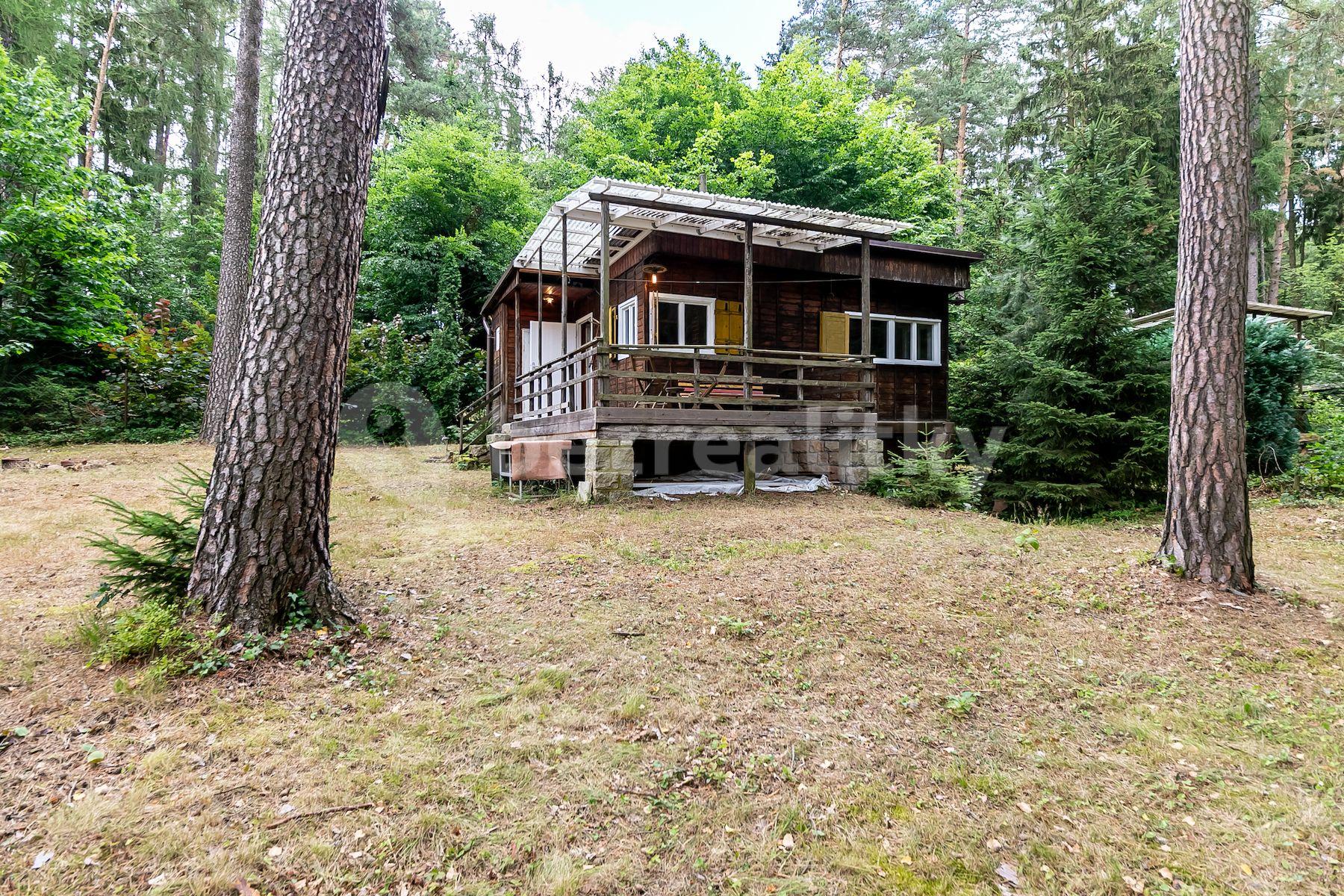 Prodej pozemku 1.226 m², U Vodárny, Jevany, Středočeský kraj