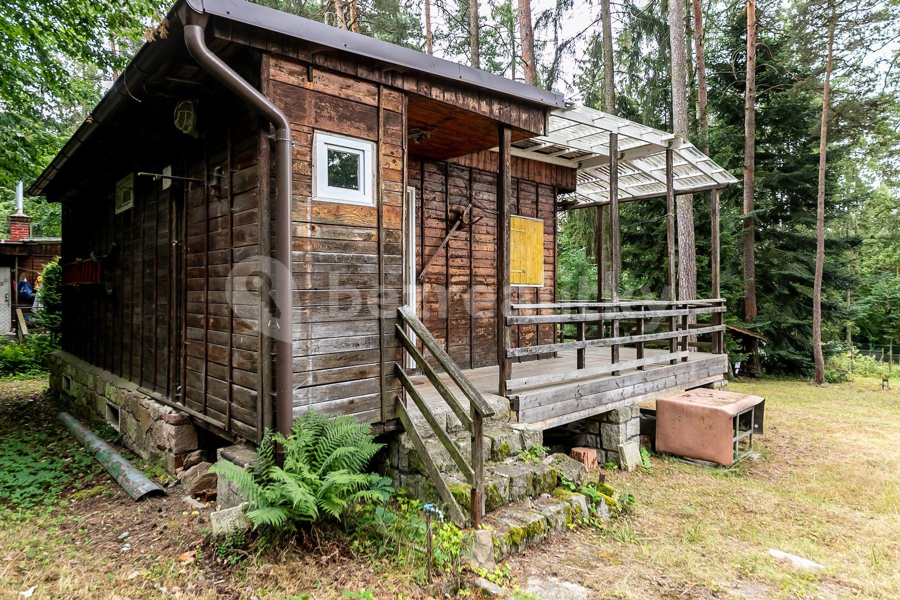 Prodej pozemku 1.226 m², U Vodárny, Jevany, Středočeský kraj