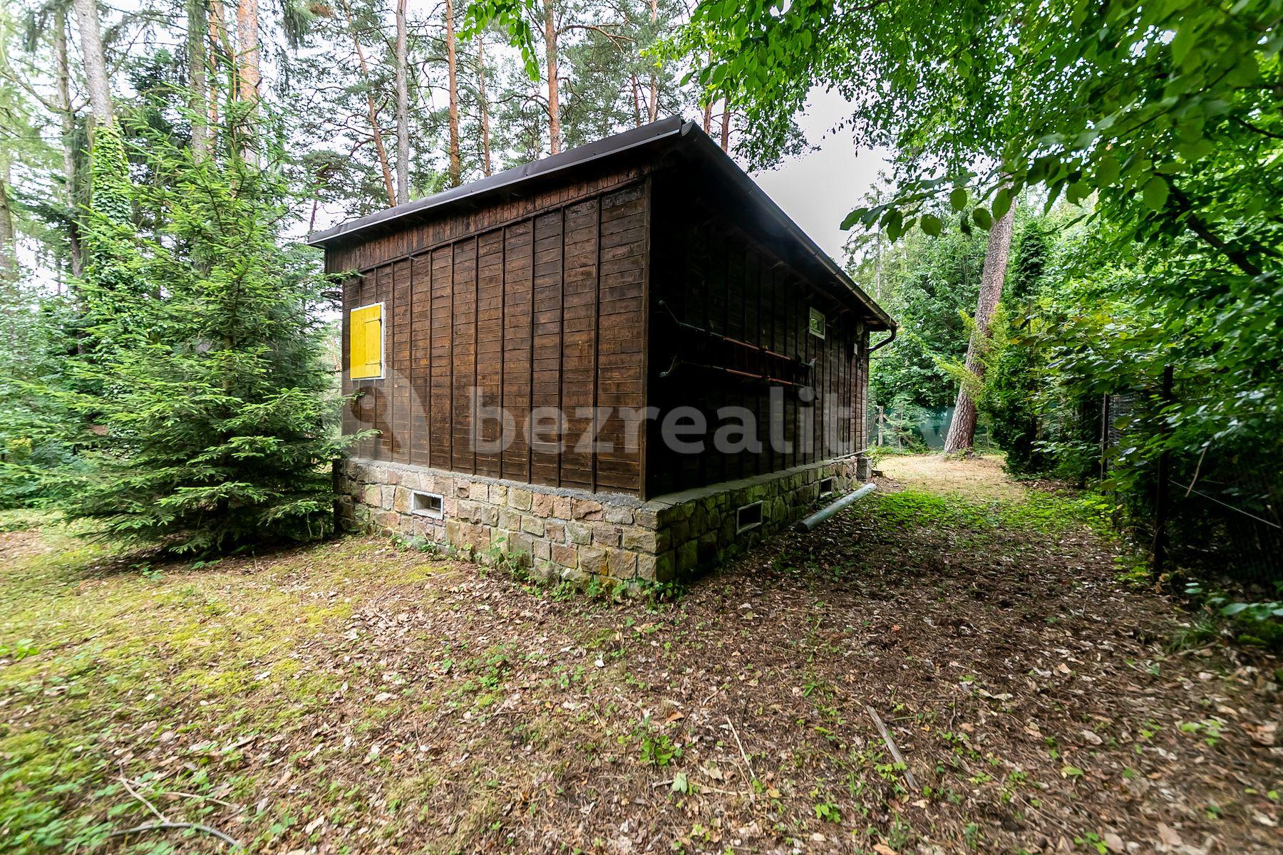 Prodej pozemku 1.226 m², U Vodárny, Jevany, Středočeský kraj