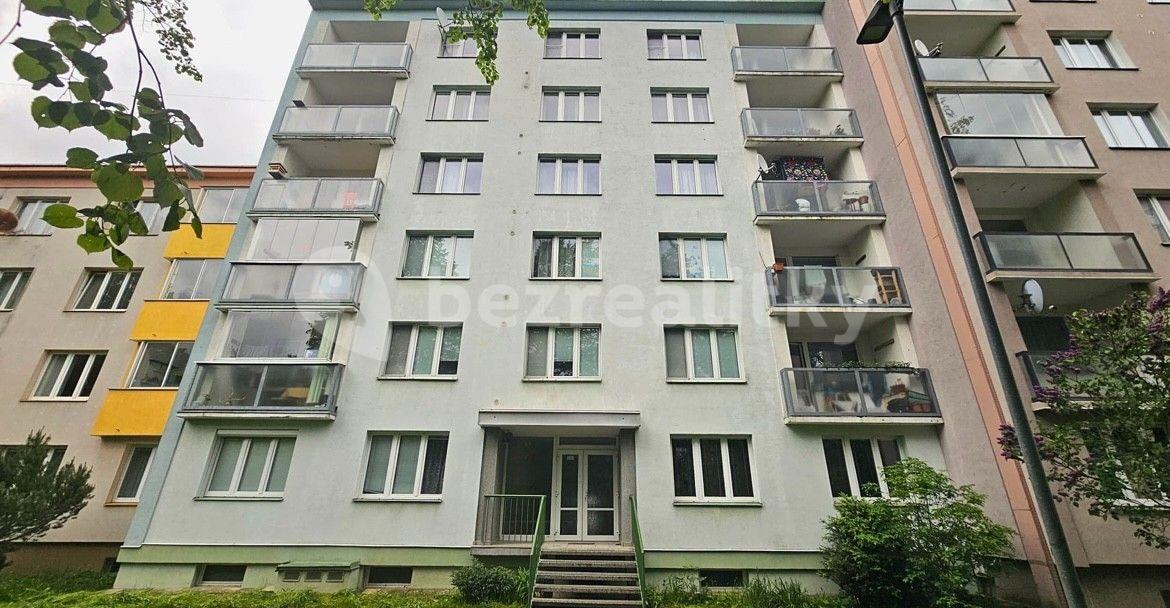 Pronájem bytu 2+1 52 m², Plešivecká, Karlovy Vary, Karlovarský kraj