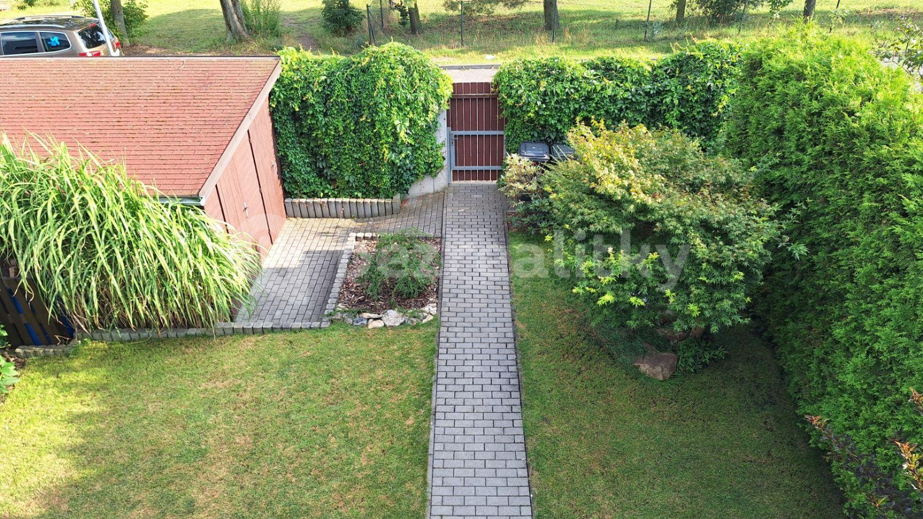 Pronájem bytu 3+kk 76 m², Jiráskova, Jinočany, Středočeský kraj