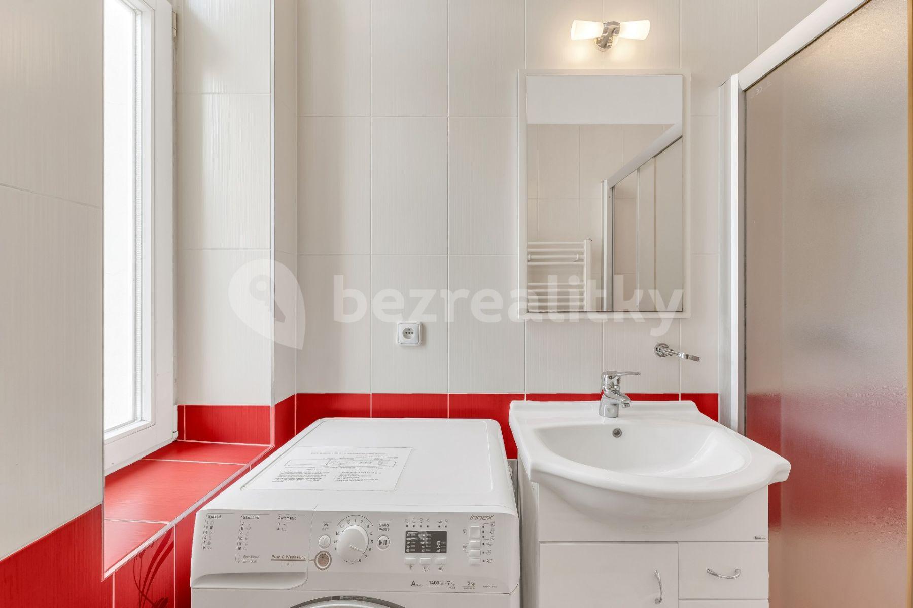 Pronájem bytu 1+1 41 m², Bořivojova, Praha, Praha