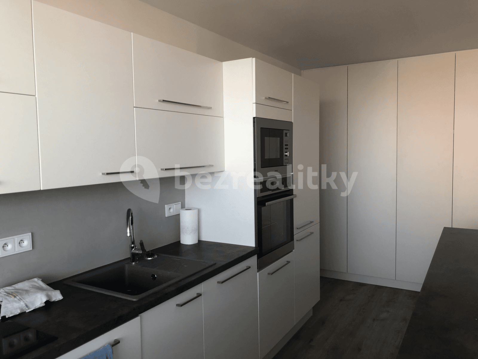 Prodej bytu 3+kk 63 m², Křenická, Praha, Praha