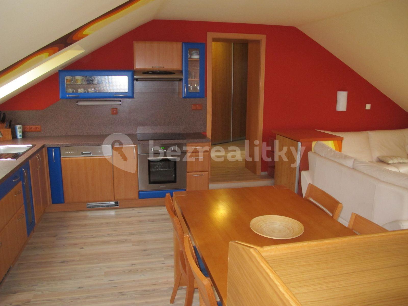 Pronájem bytu 2+kk 75 m², Spojovací, Sulice, Středočeský kraj