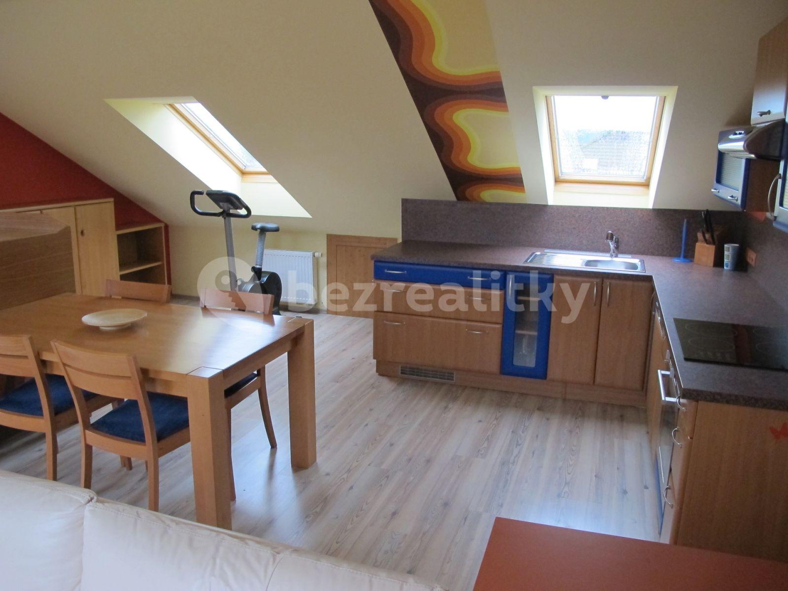 Pronájem bytu 2+kk 75 m², Spojovací, Sulice, Středočeský kraj