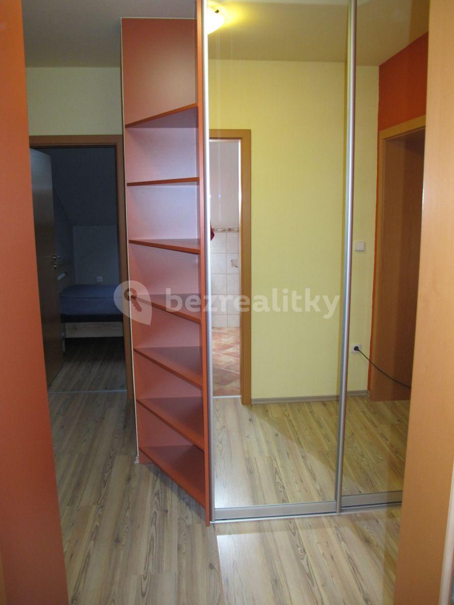 Pronájem bytu 2+kk 75 m², Spojovací, Sulice, Středočeský kraj