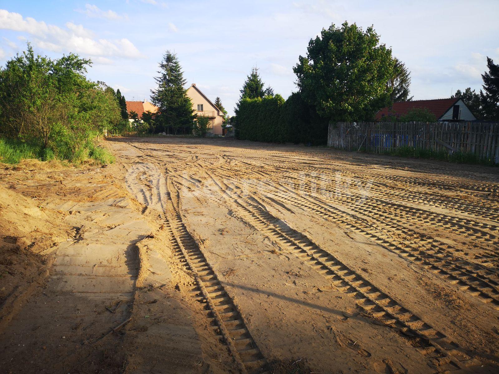 Prodej pozemku 1.141 m², Na Ráji, Mělník, Středočeský kraj