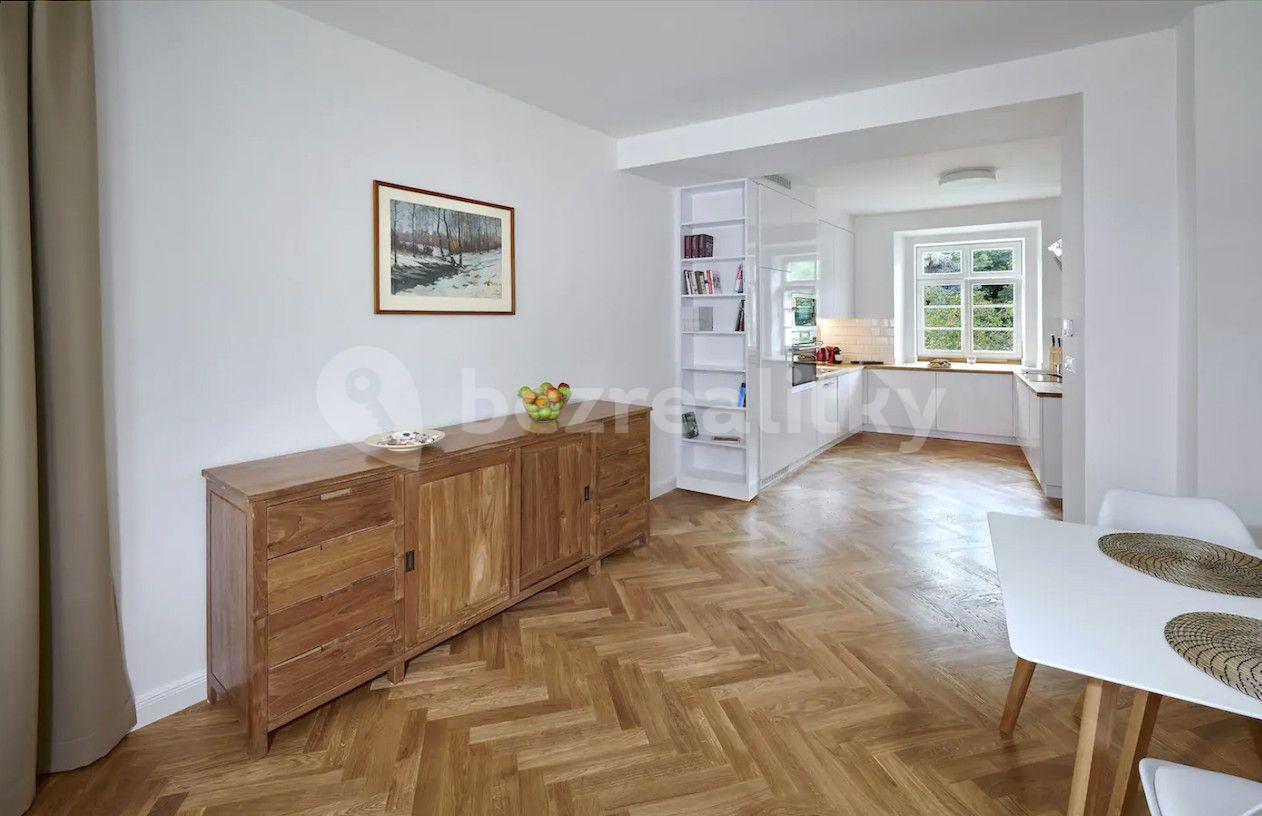 Pronájem bytu 2+1 72 m², Újezd, Praha, Praha