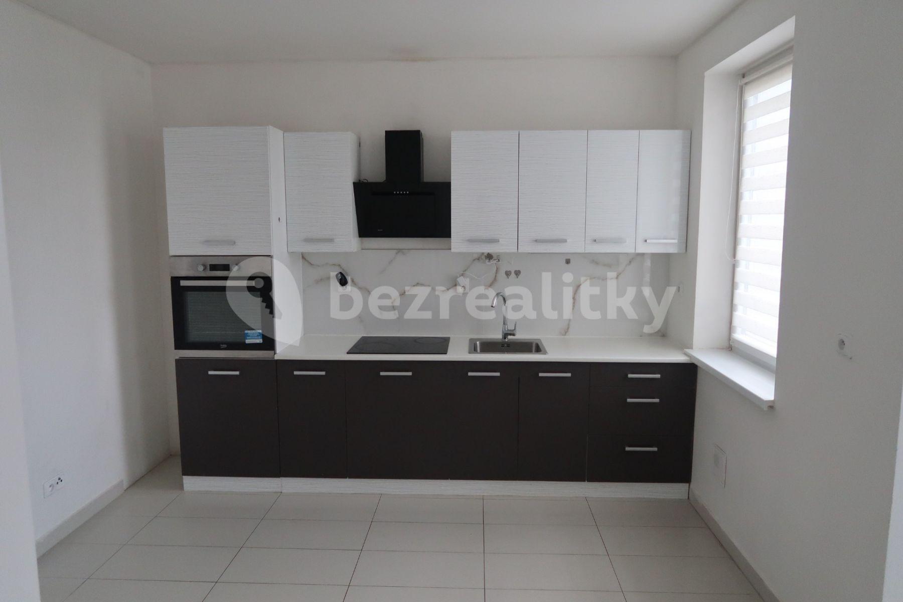 Pronájem domu 180 m², pozemek 480 m², Malá Hraštice, Středočeský kraj