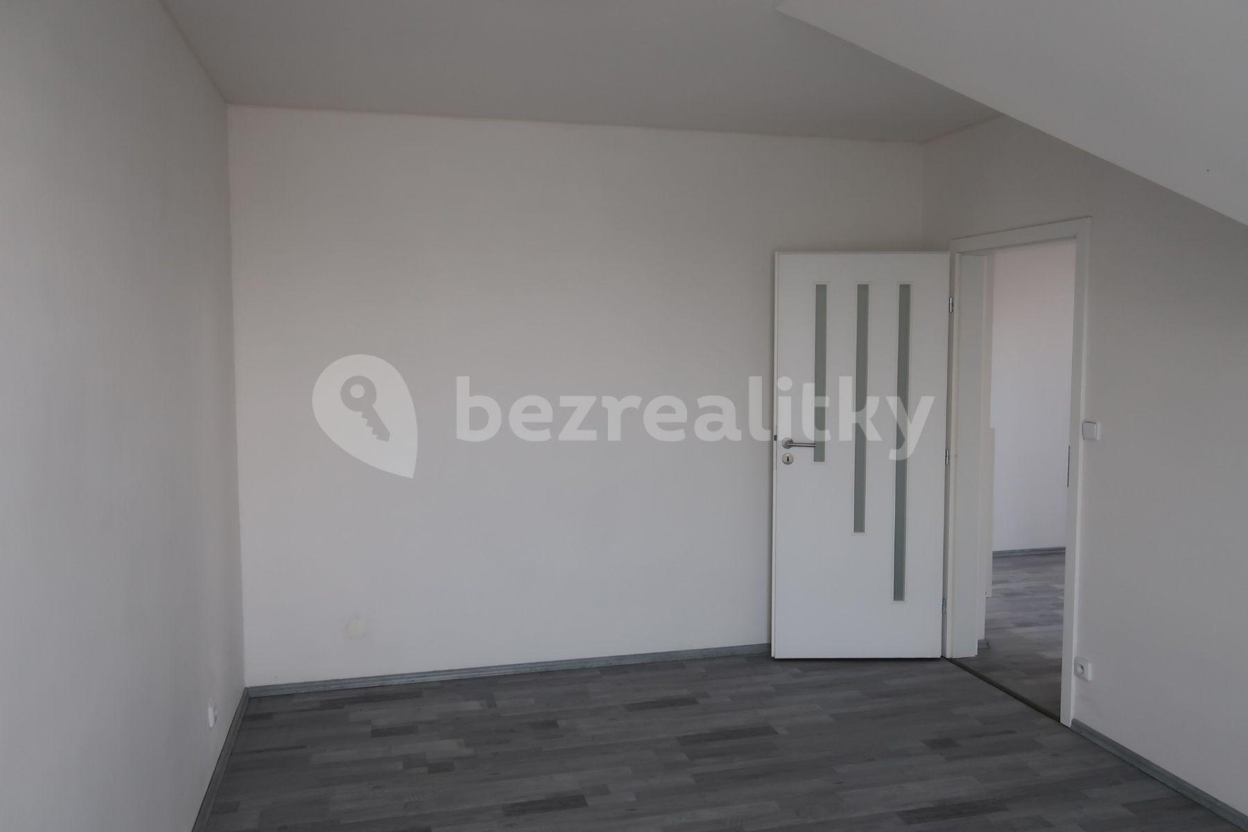 Pronájem domu 180 m², pozemek 480 m², Malá Hraštice, Středočeský kraj