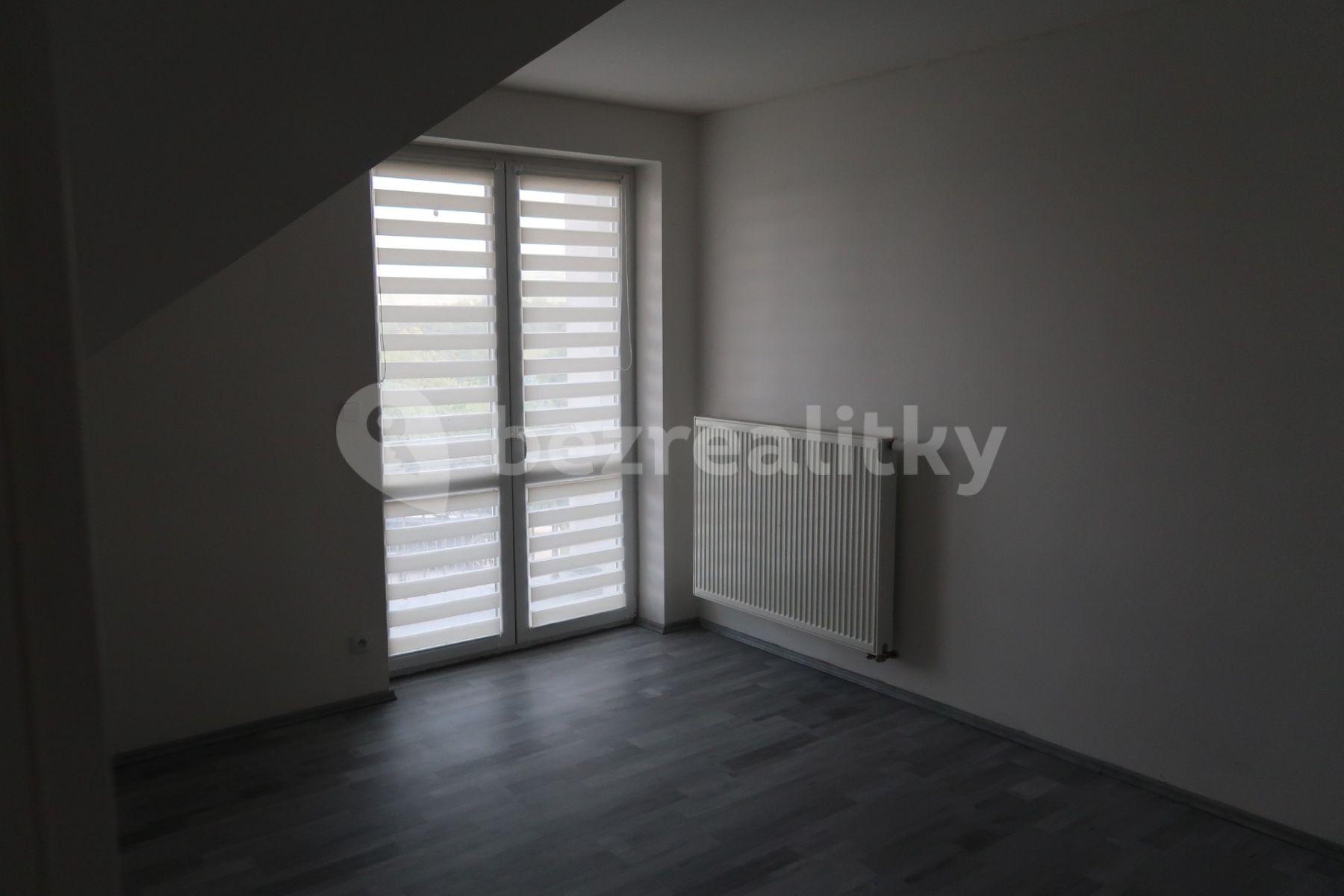 Pronájem domu 180 m², pozemek 480 m², Malá Hraštice, Středočeský kraj