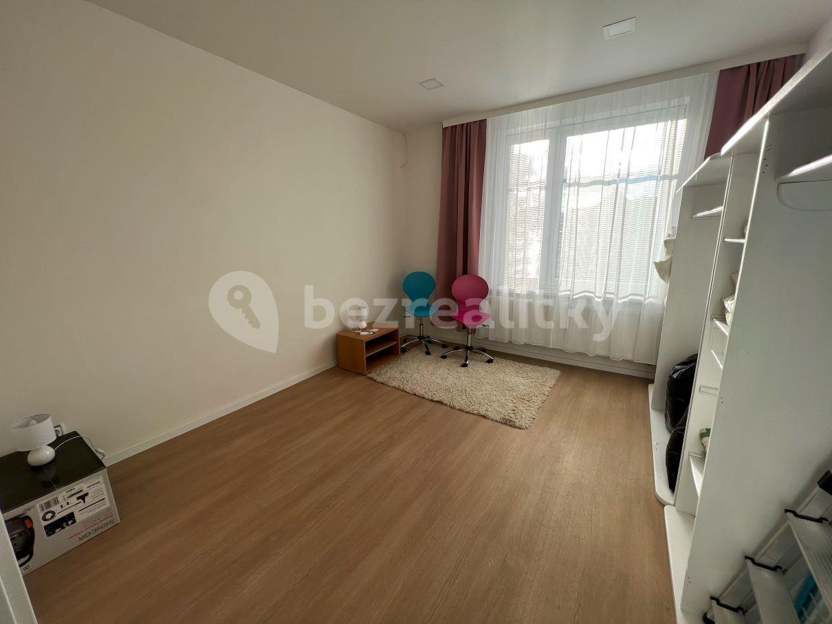 Pronájem bytu 2+kk 60 m², Cyrila Boudy, Kladno, Středočeský kraj