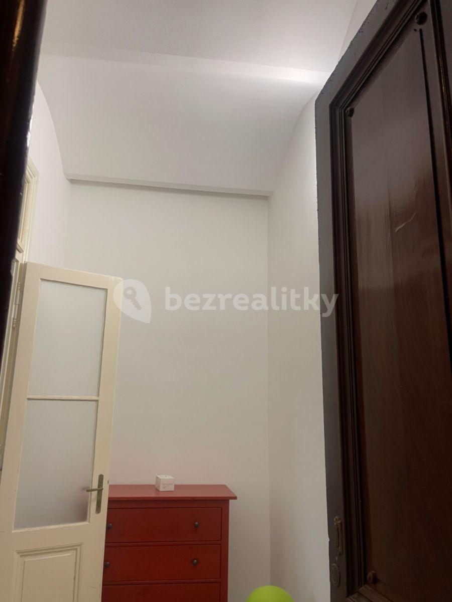 Pronájem bytu 1+1 70 m², Chodská, Praha, Praha