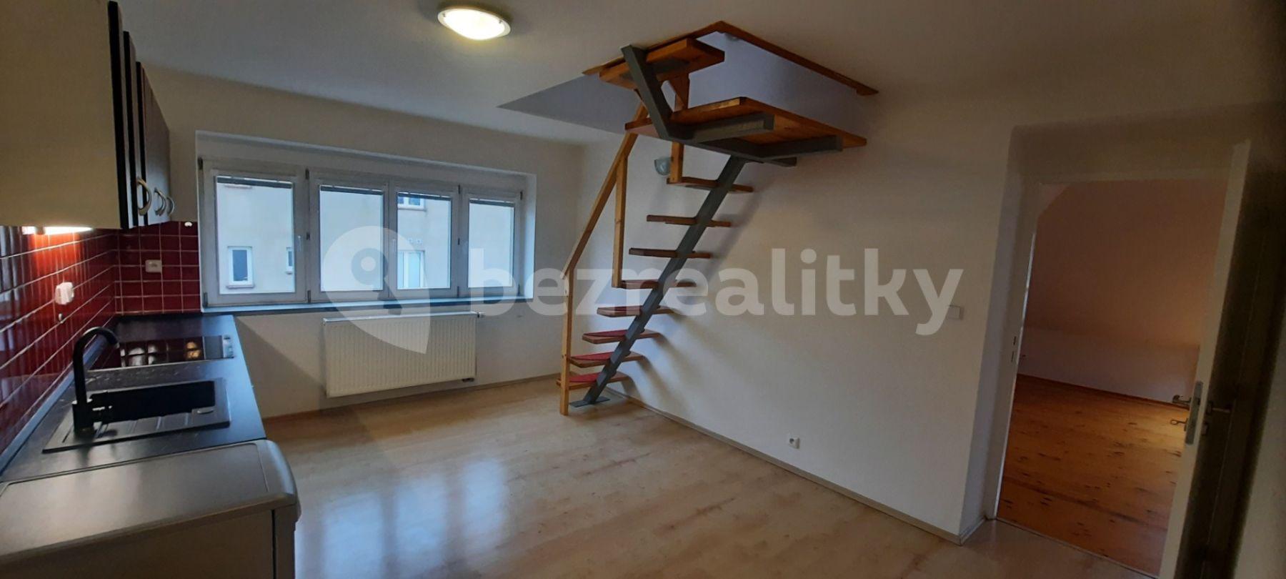 Pronájem bytu 3+1 105 m², U Strže, Praha, Praha