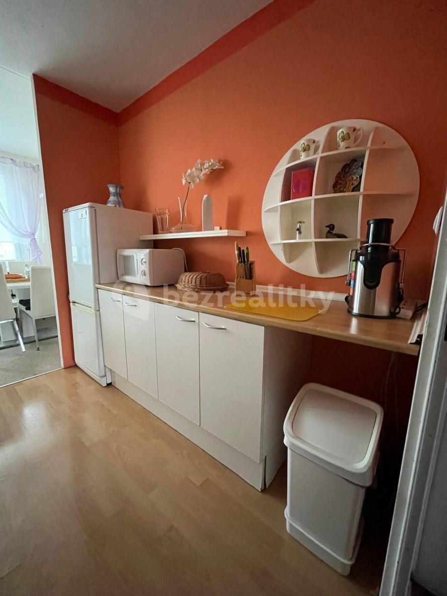 Pronájem bytu 3+1 71 m², Borovanského, Praha, Praha