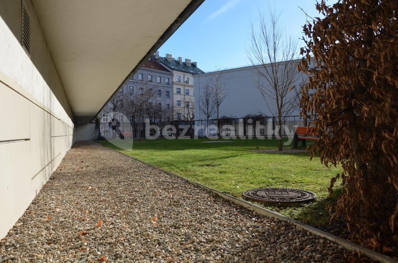 Pronájem bytu 2+kk 72 m², U Uranie, Praha, Praha