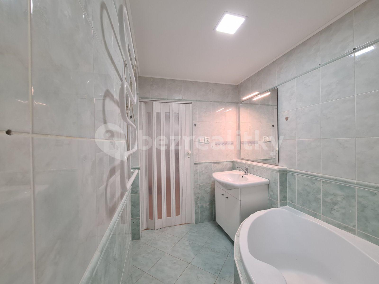 Pronájem bytu 2+kk 48 m², Pod Karlovem, Praha, Praha