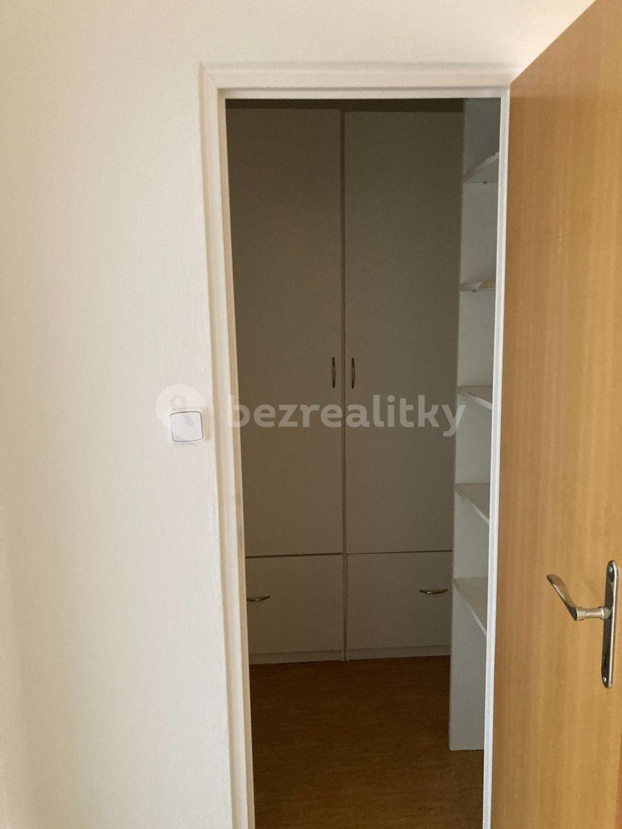 Pronájem bytu 2+1 56 m², Kvítková, Zlín, Zlínský kraj