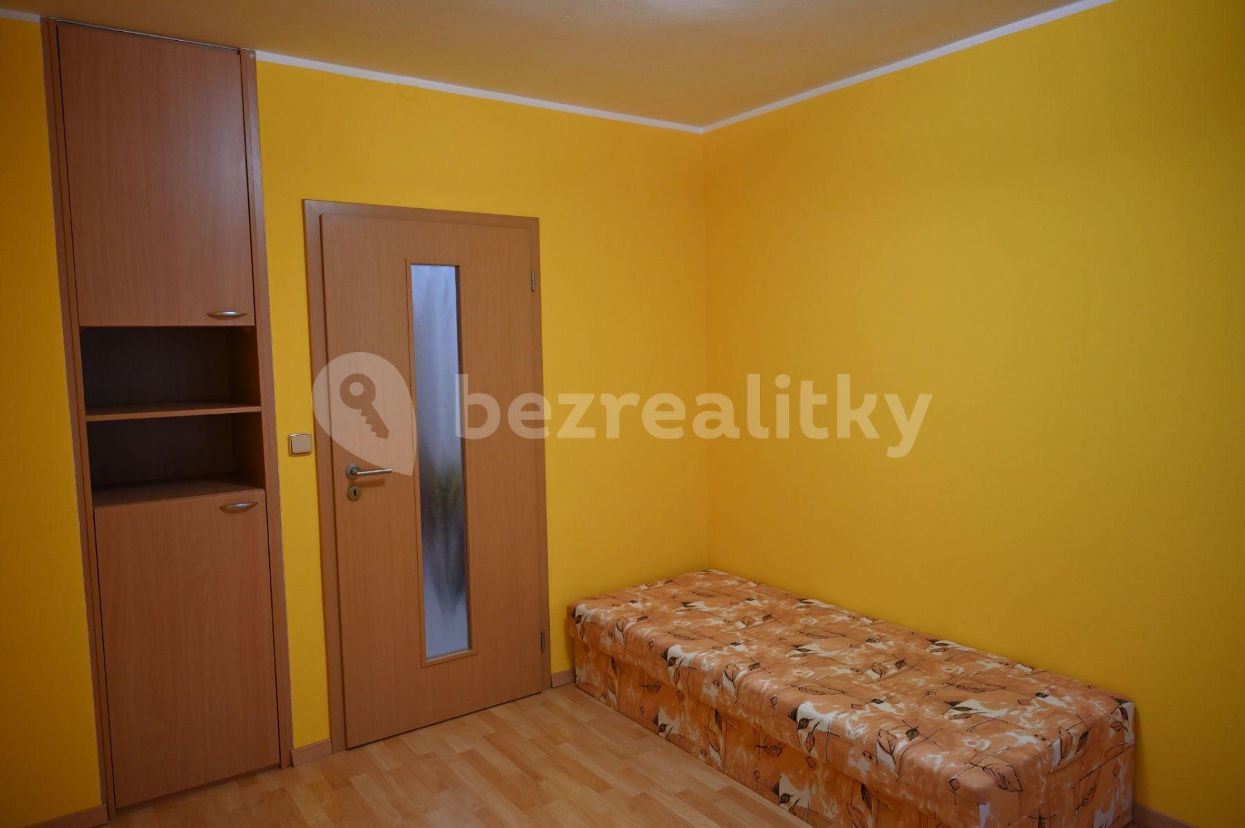 Pronájem bytu 3+1 68 m², Přímětická, Praha, Praha