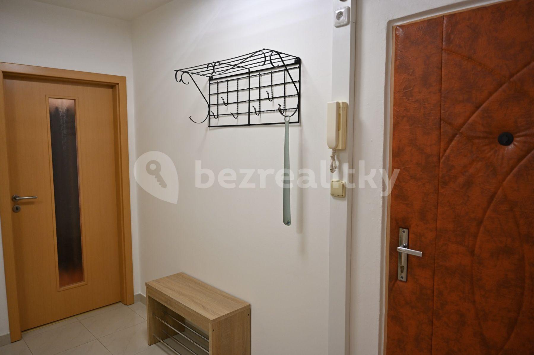 Pronájem bytu 3+1 68 m², Přímětická, Praha, Praha