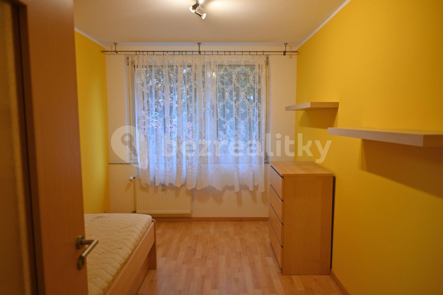 Pronájem bytu 3+1 68 m², Přímětická, Praha, Praha