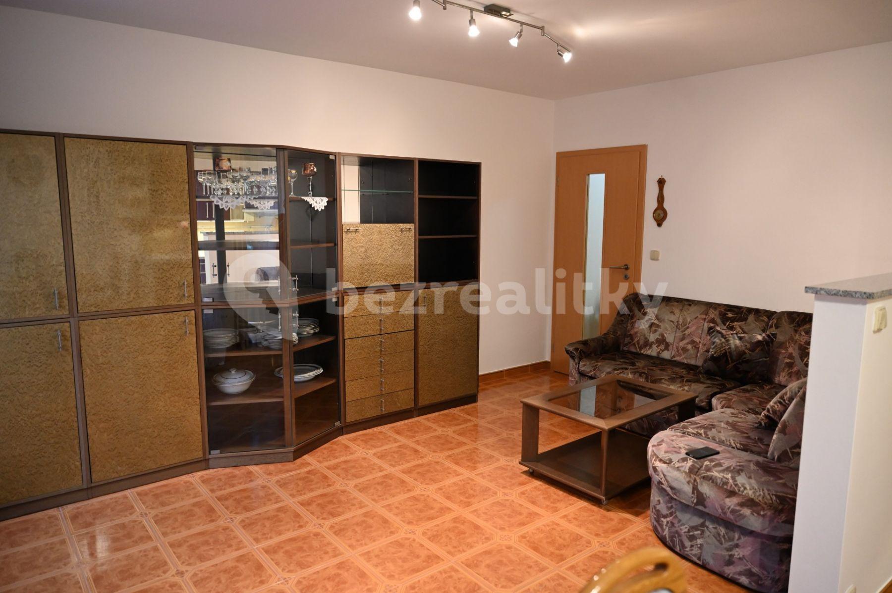 Pronájem bytu 3+1 68 m², Přímětická, Praha, Praha