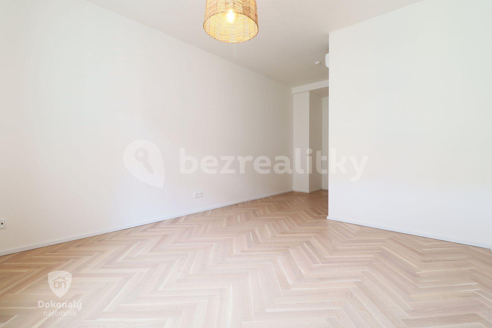 Pronájem bytu 2+kk 75 m², Křižíkova, Praha, Praha