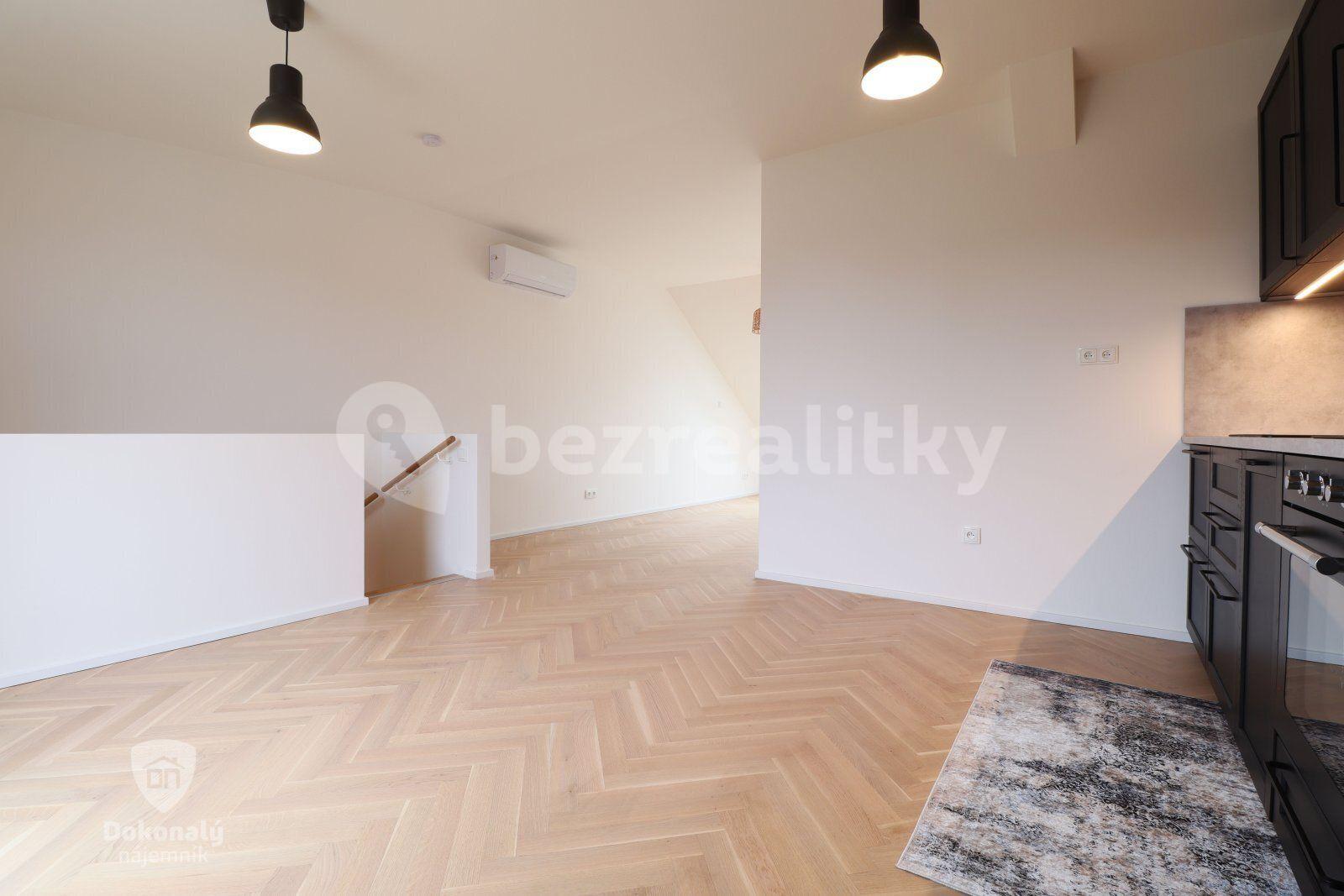 Pronájem bytu 2+kk 75 m², Křižíkova, Praha, Praha