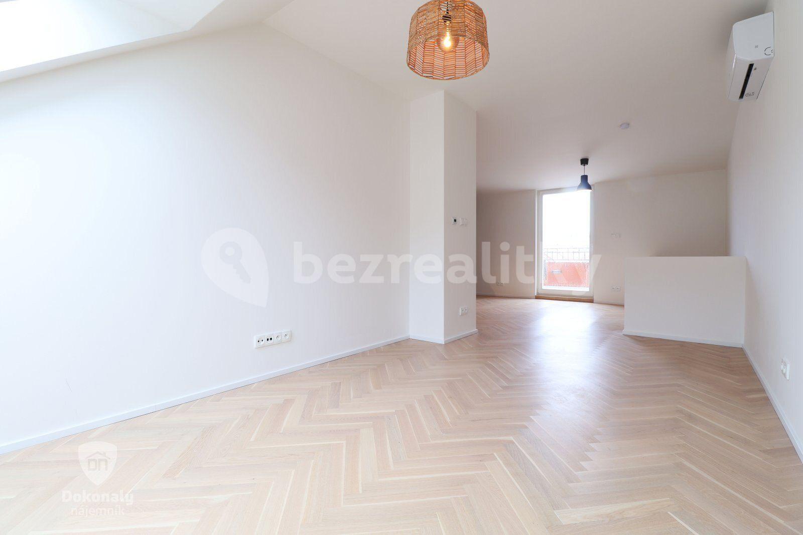 Pronájem bytu 2+kk 75 m², Křižíkova, Praha, Praha