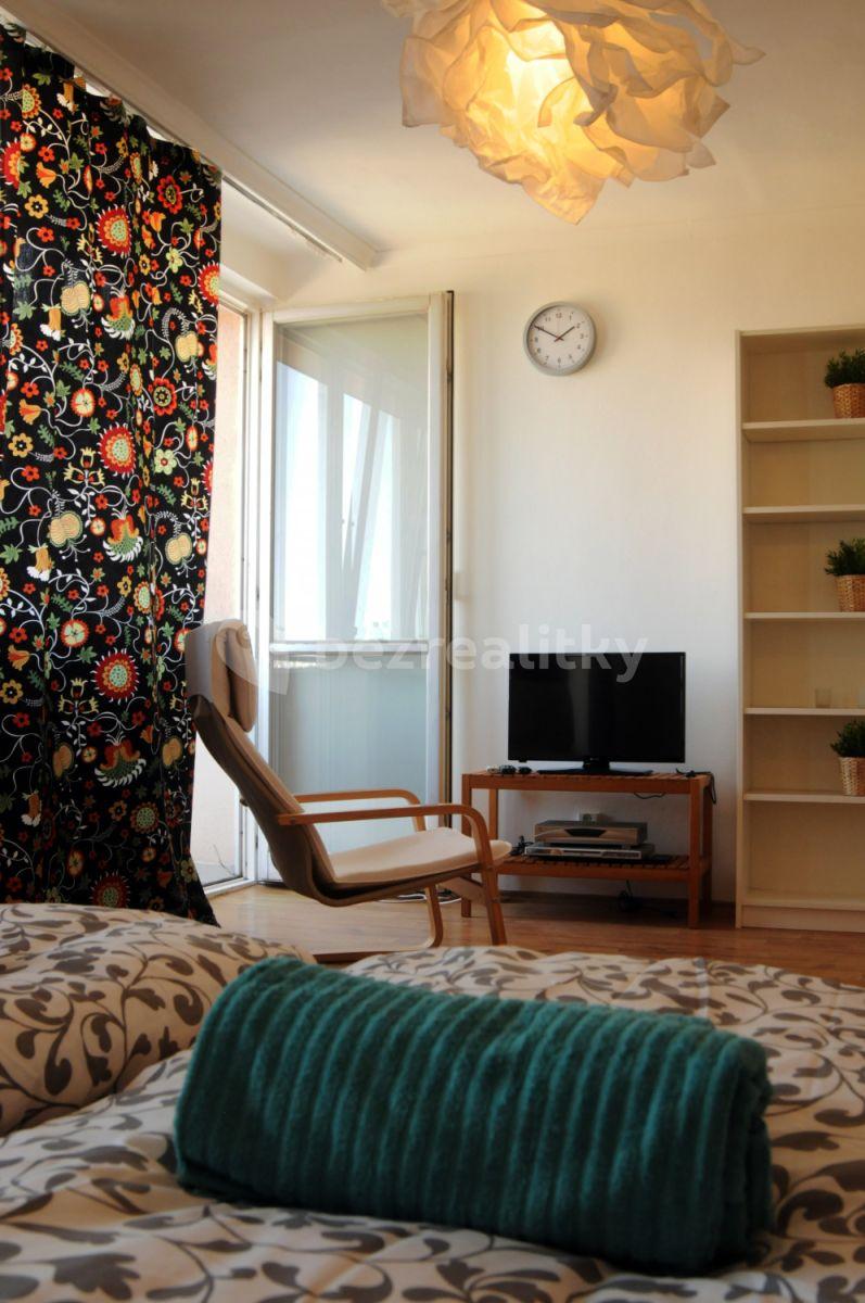 Pronájem bytu 1+kk 36 m², Banskobystrická, Praha, Praha