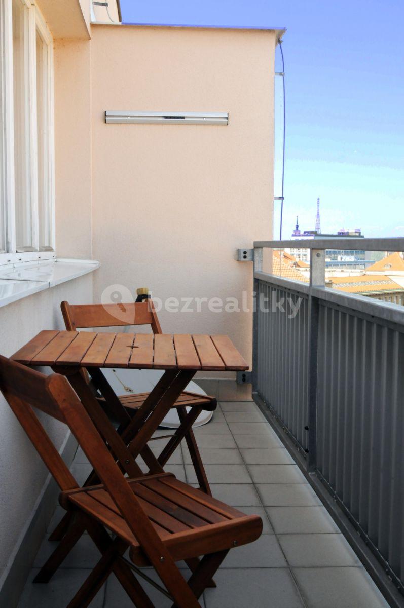 Pronájem bytu 1+kk 36 m², Banskobystrická, Praha, Praha