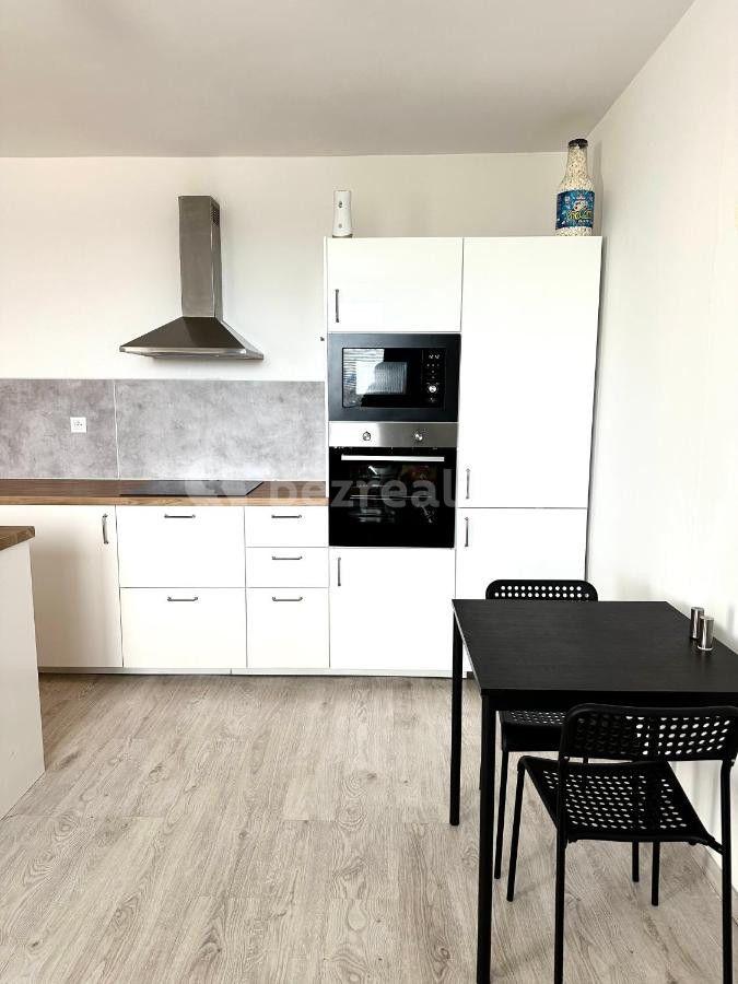 Pronájem bytu 2+kk 40 m², Banšelova, Ružinov, Bratislavský kraj