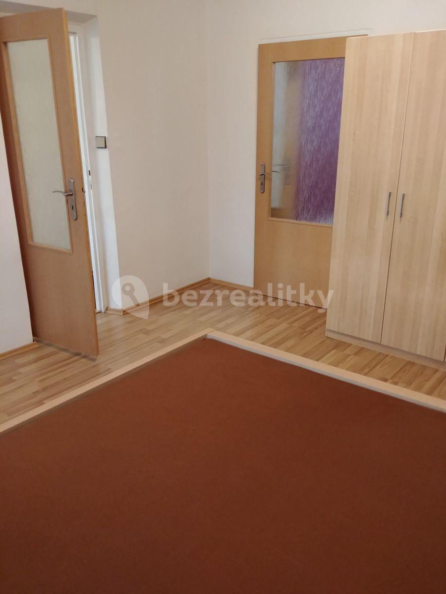 Pronájem bytu 2+1 55 m², Přistoupimská, Praha, Praha