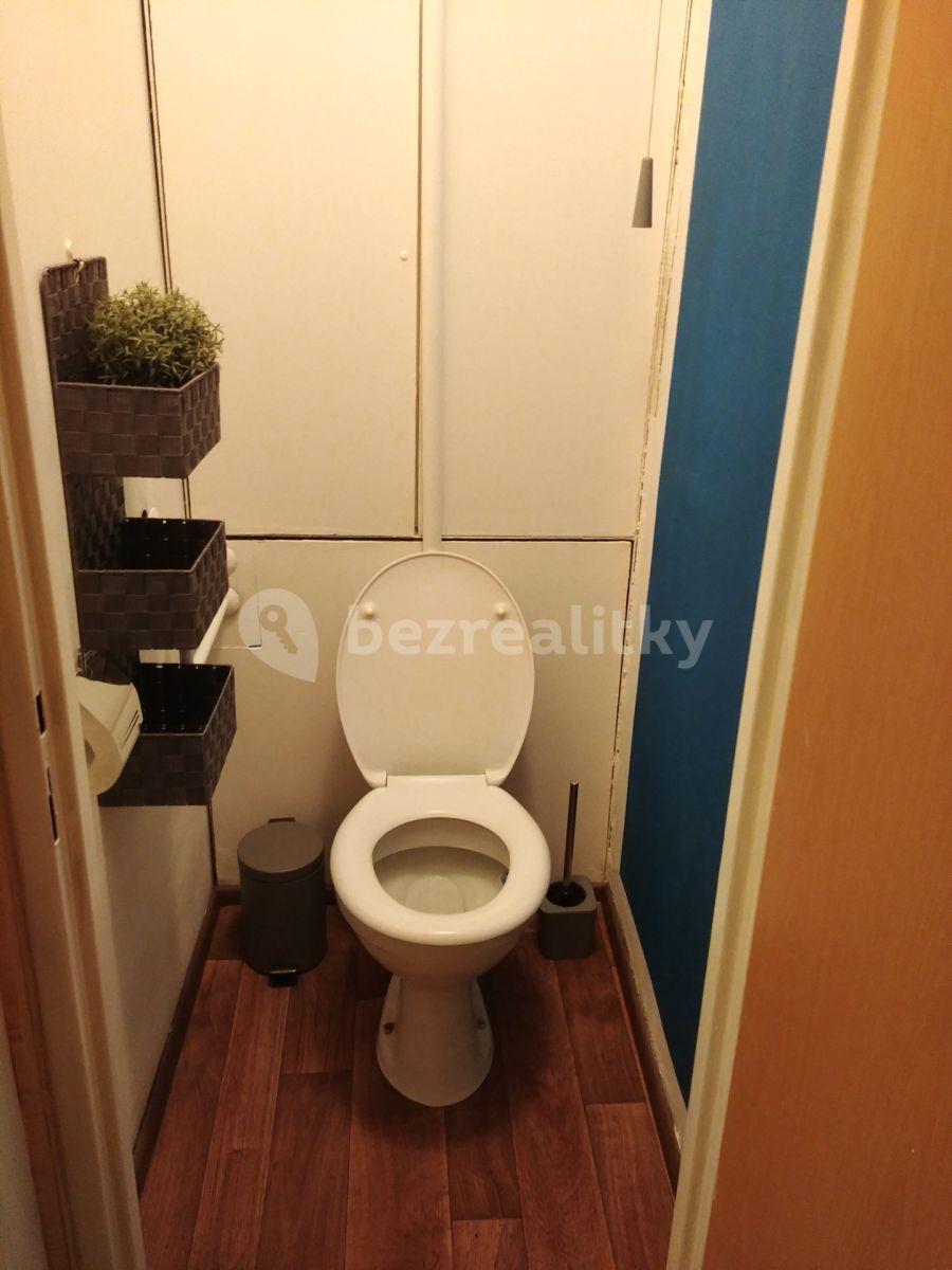 Pronájem bytu 2+1 55 m², Přistoupimská, Praha, Praha