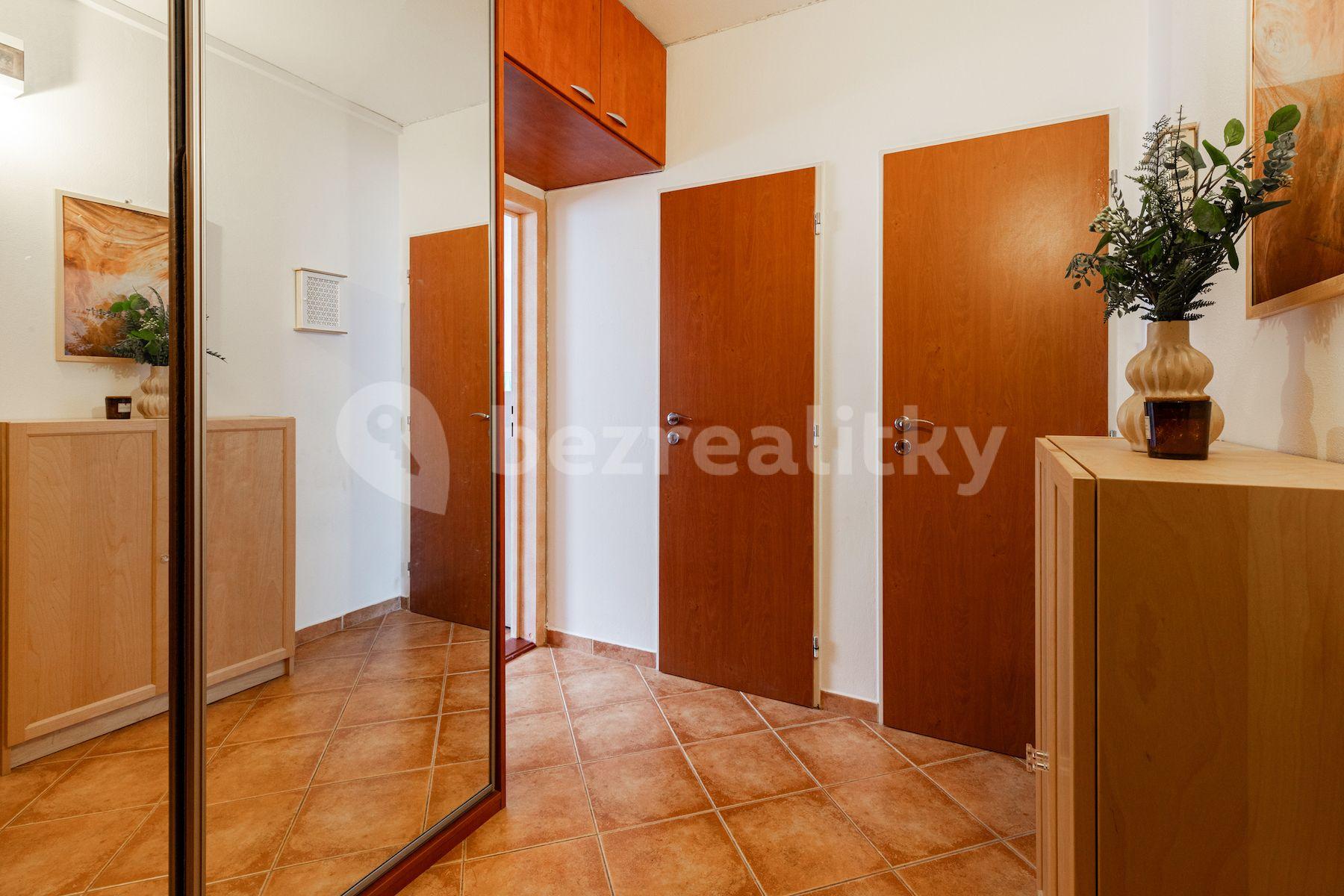 Prodej bytu 1+1 39 m², Lešenská, Praha, Praha