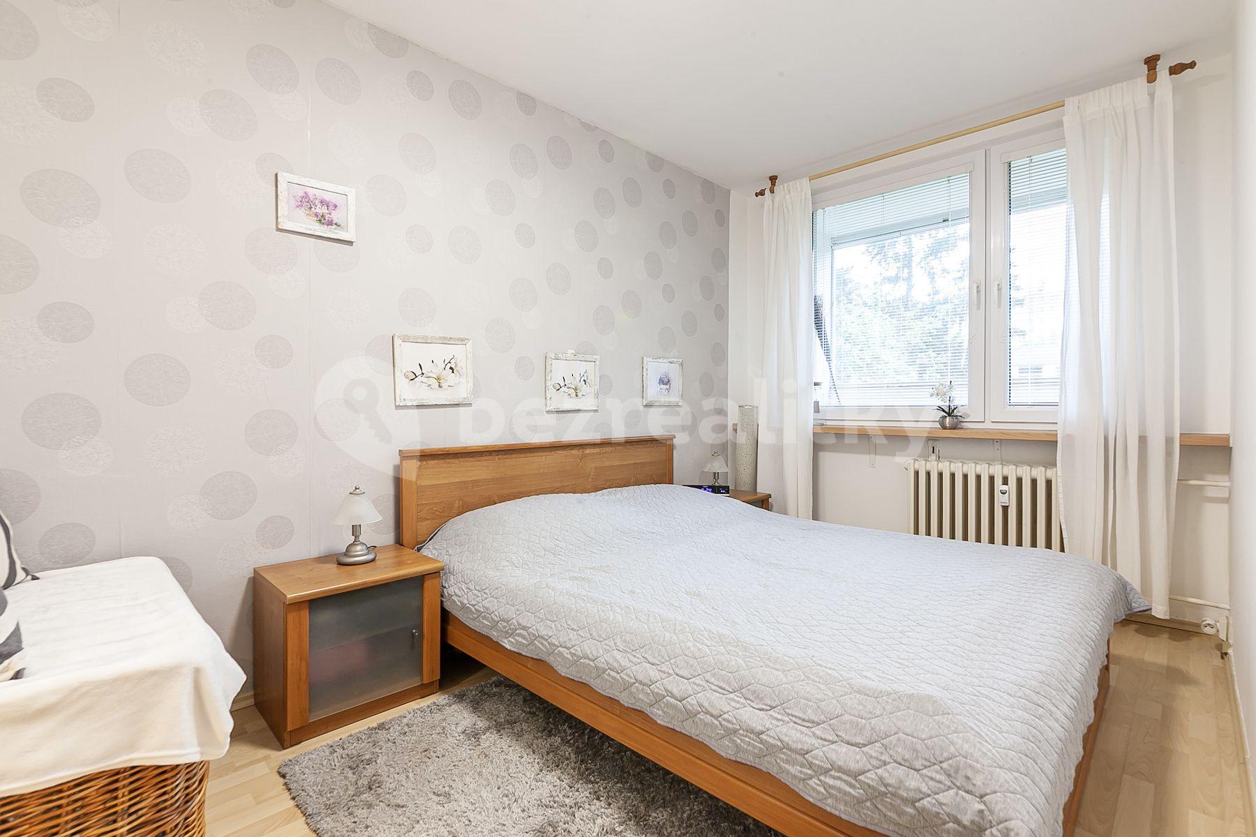 Prodej bytu 3+1 70 m², Krosenská, Praha, Praha