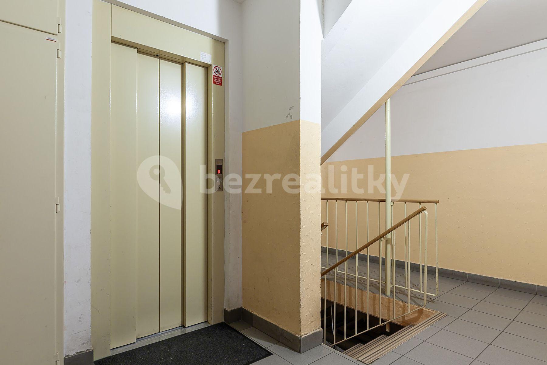 Prodej bytu 3+1 70 m², Krosenská, Praha, Praha