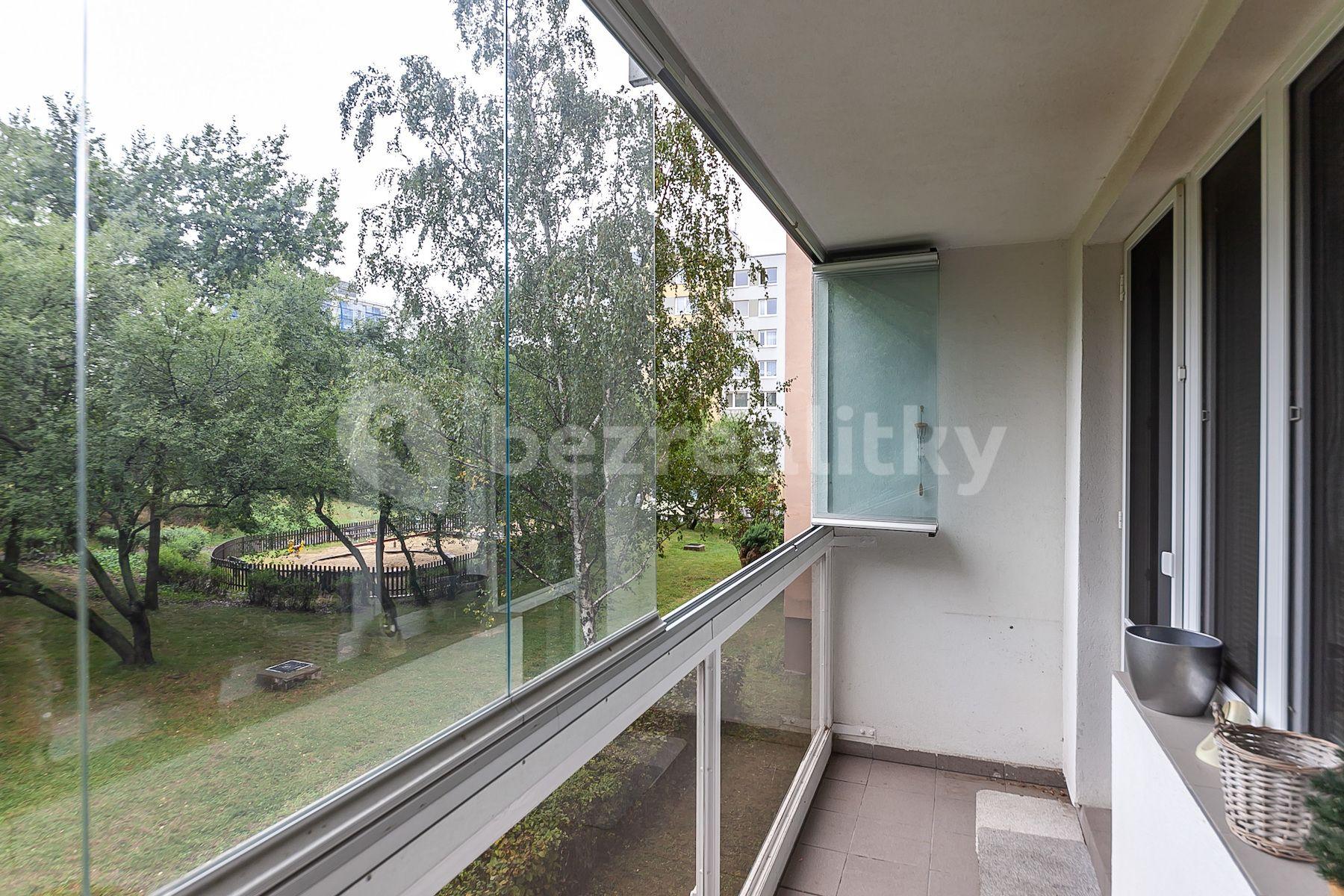 Prodej bytu 3+1 70 m², Krosenská, Praha, Praha