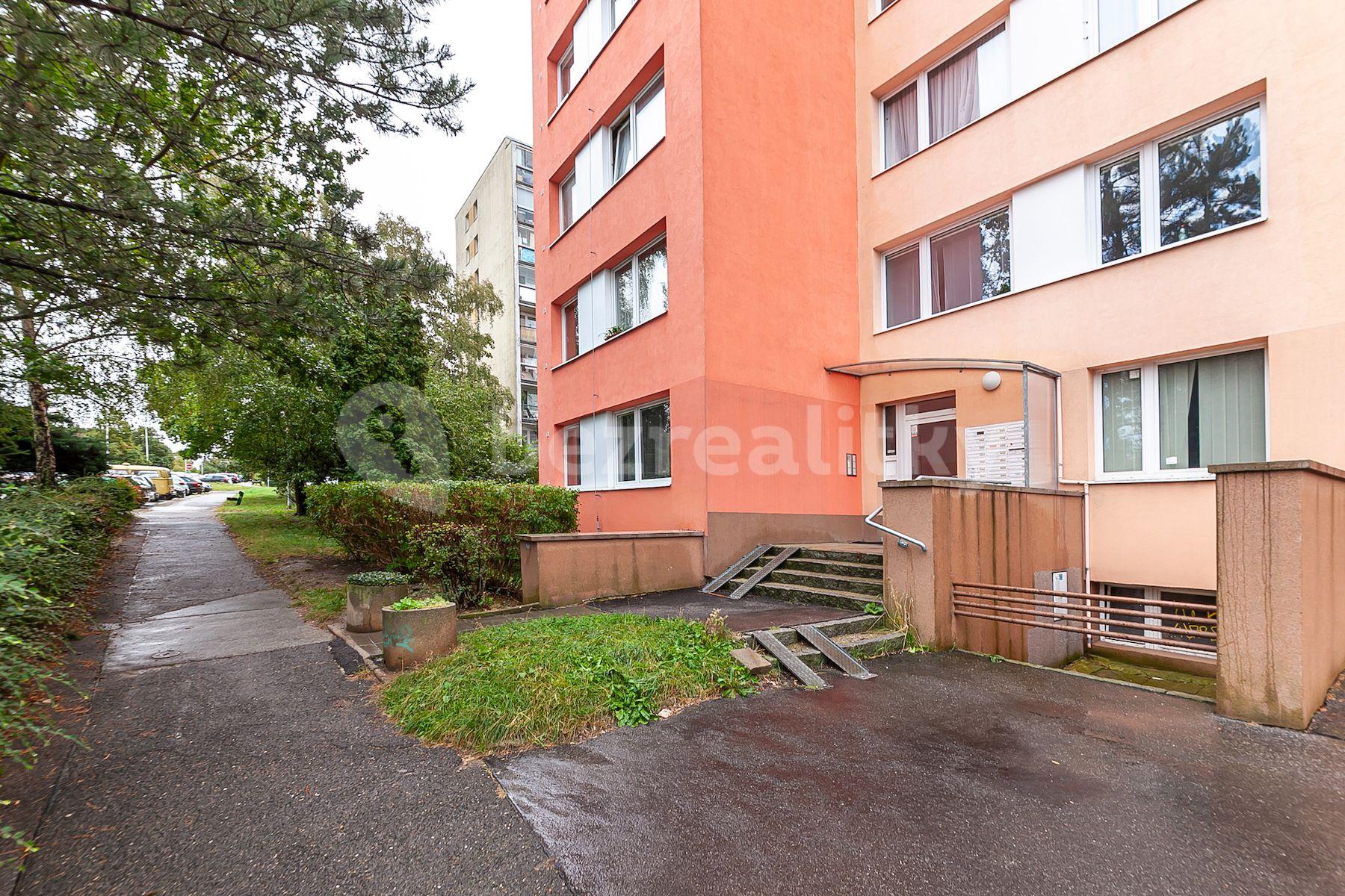 Prodej bytu 3+1 70 m², Krosenská, Praha, Praha