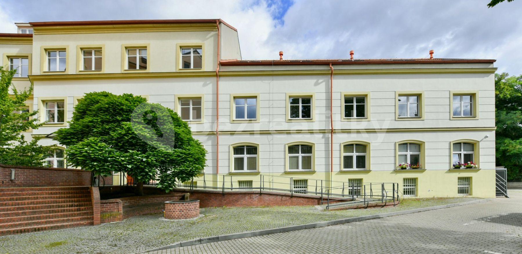 Pronájem bytu 1+kk 18 m², Na Ostrůvku, Praha, Praha