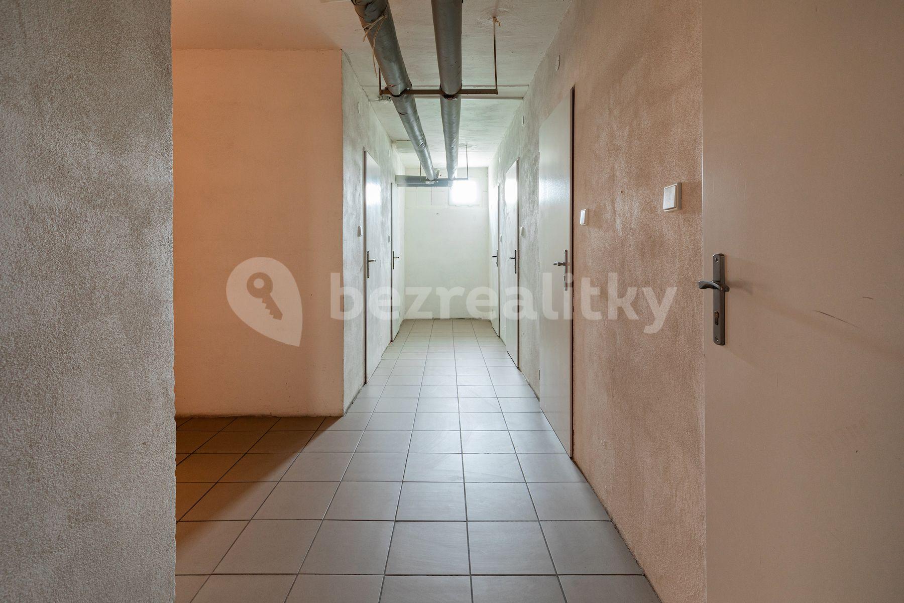 Prodej bytu 4+kk 86 m², Zborovská, Jince, Středočeský kraj