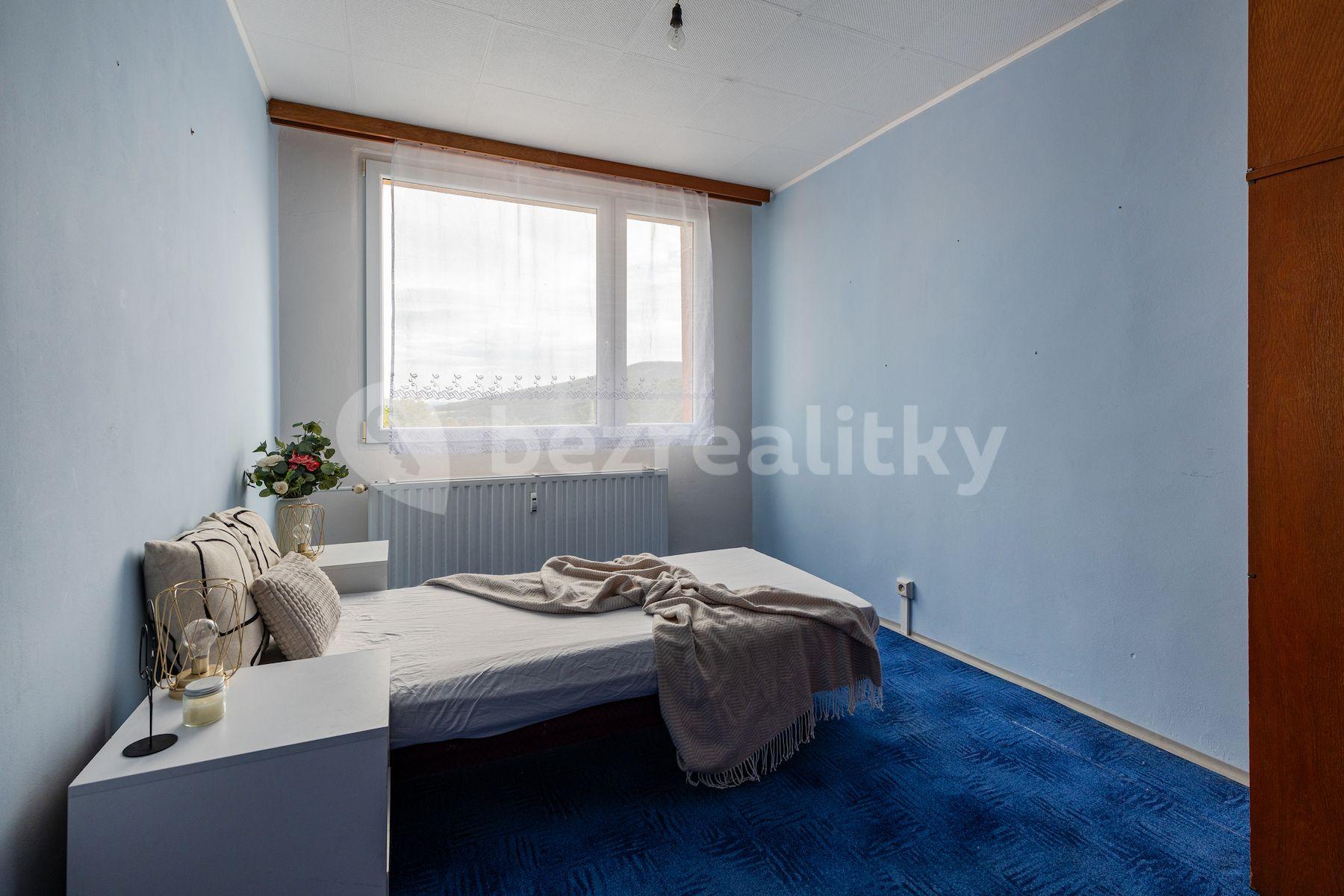 Prodej bytu 4+kk 86 m², Zborovská, Jince, Středočeský kraj