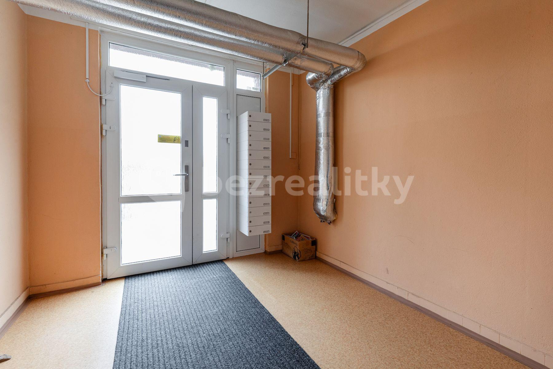 Prodej bytu 4+kk 86 m², Zborovská, Jince, Středočeský kraj