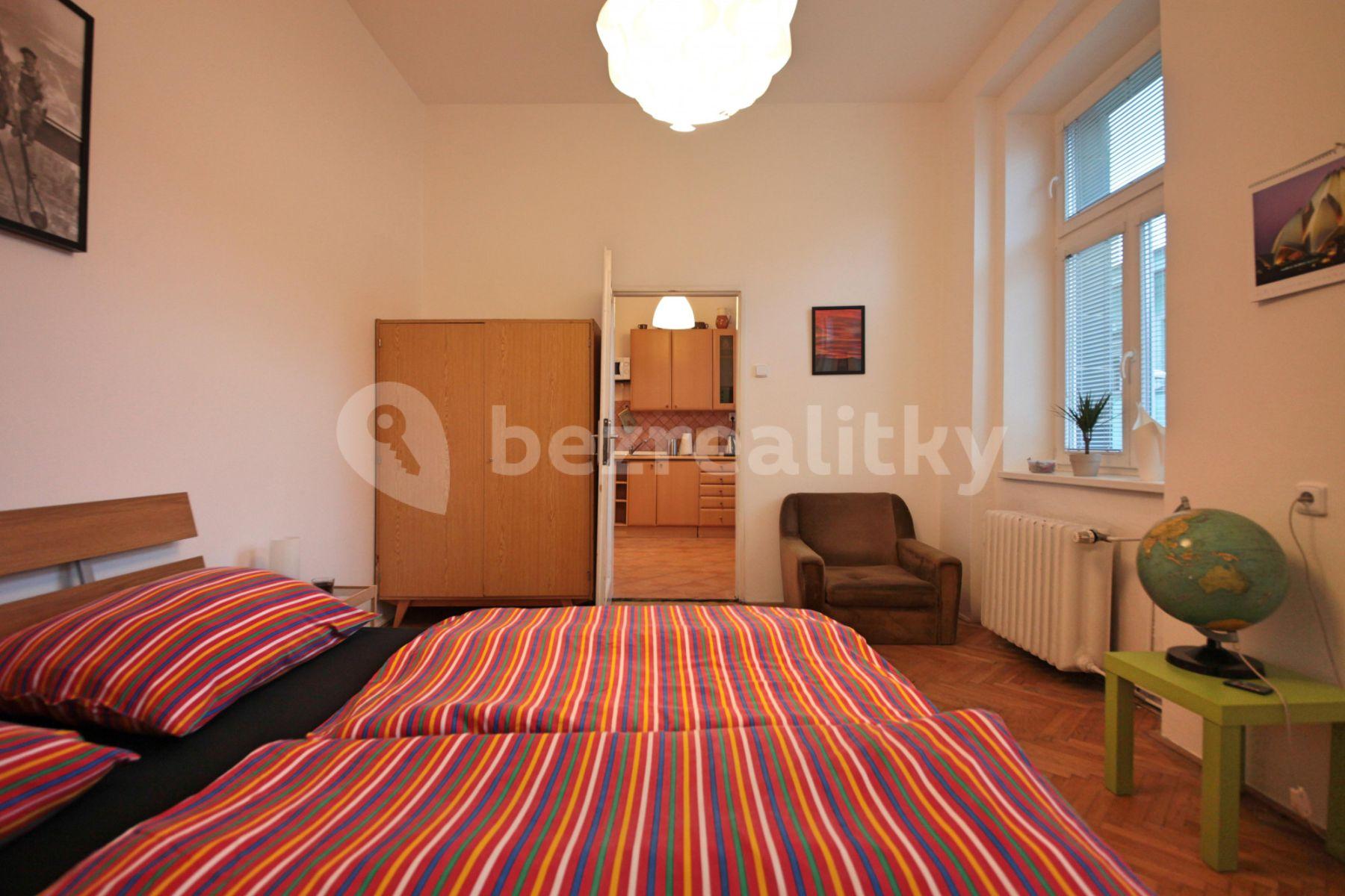 Pronájem bytu 2+1 64 m², Stárkova, Praha, Praha