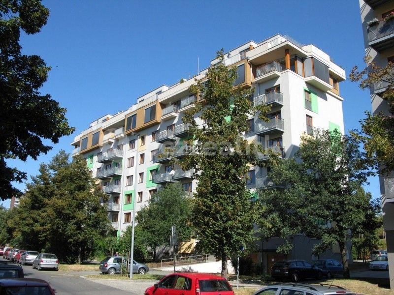 Prodej bytu 1+kk 42 m², Pod Lipami, Praha, Praha