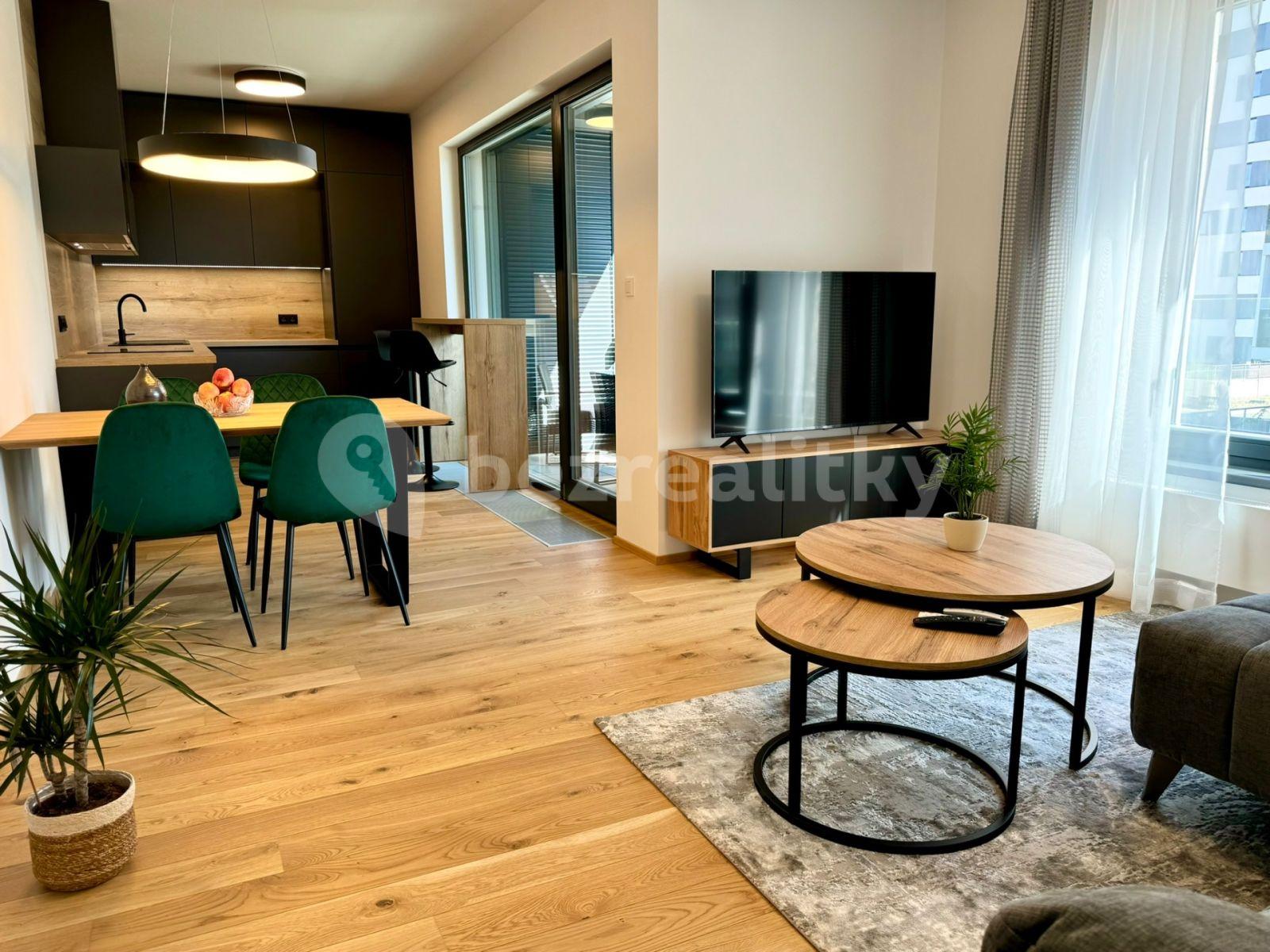 Pronájem bytu 2+kk 65 m², Sokolova, Praha, Praha