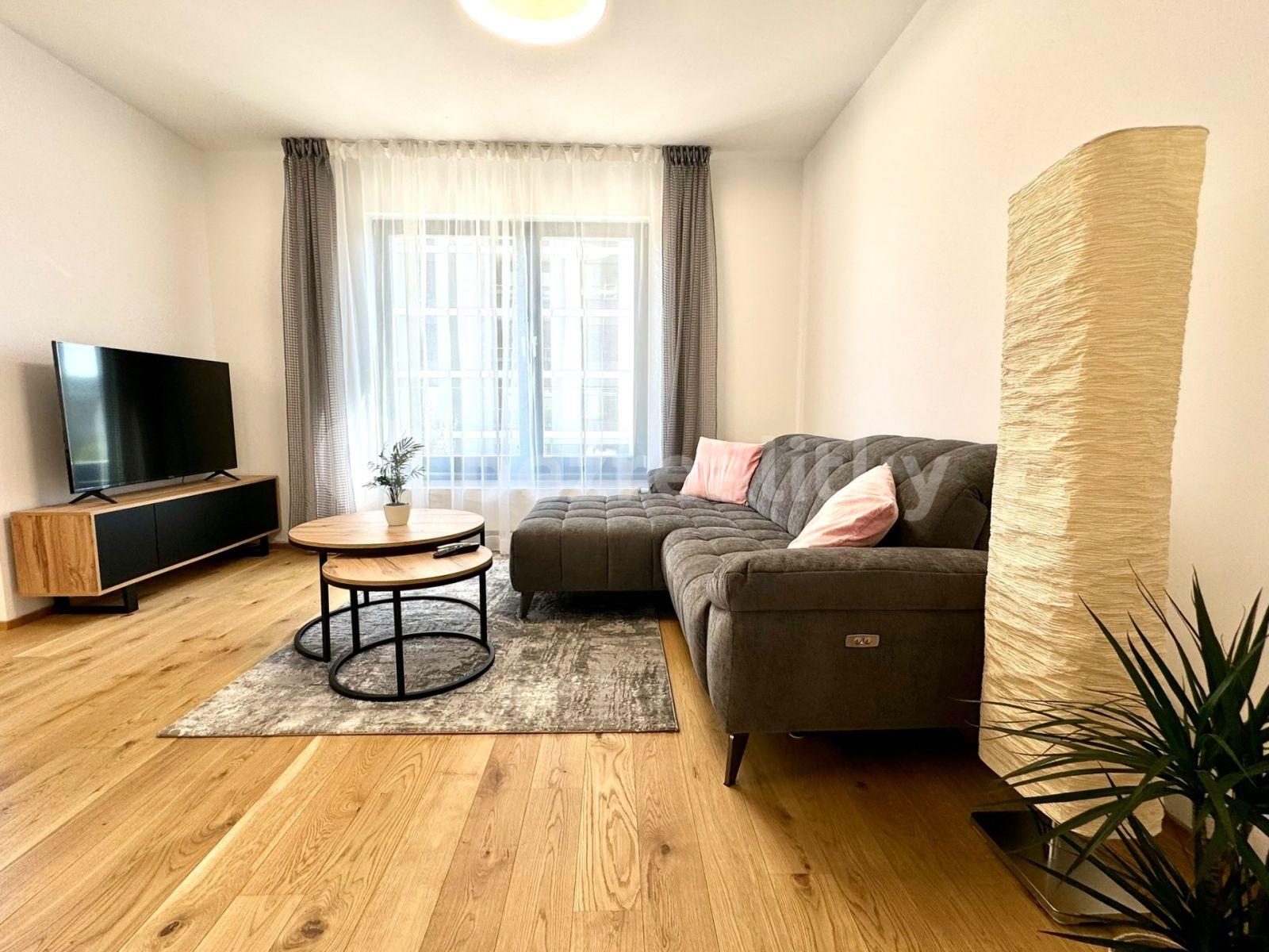 Pronájem bytu 2+kk 65 m², Sokolova, Praha, Praha