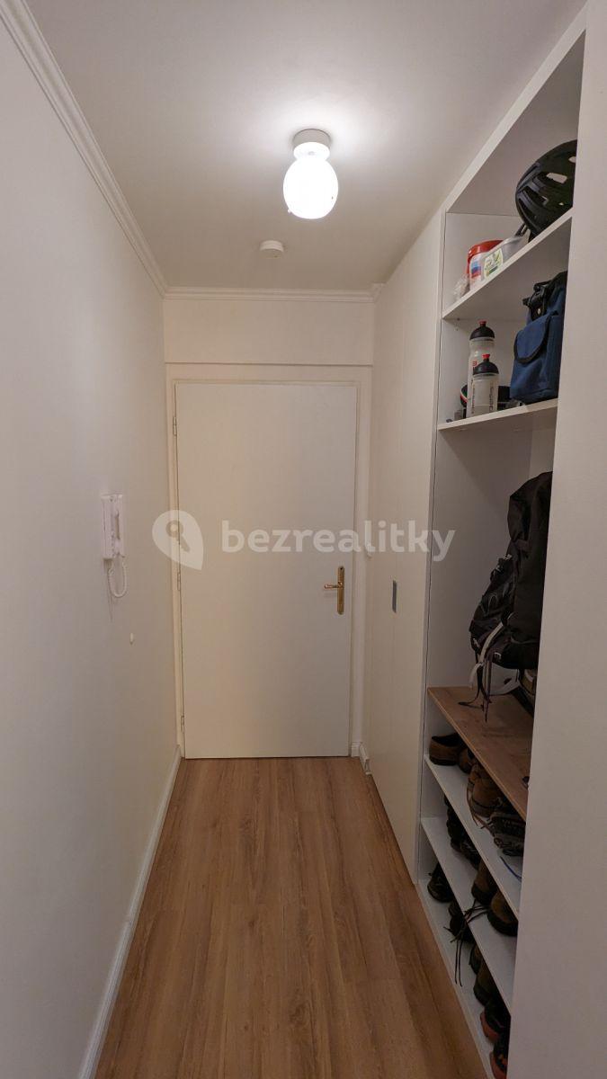 Pronájem bytu 1+kk 34 m², Na Zámyšli, Praha, Praha