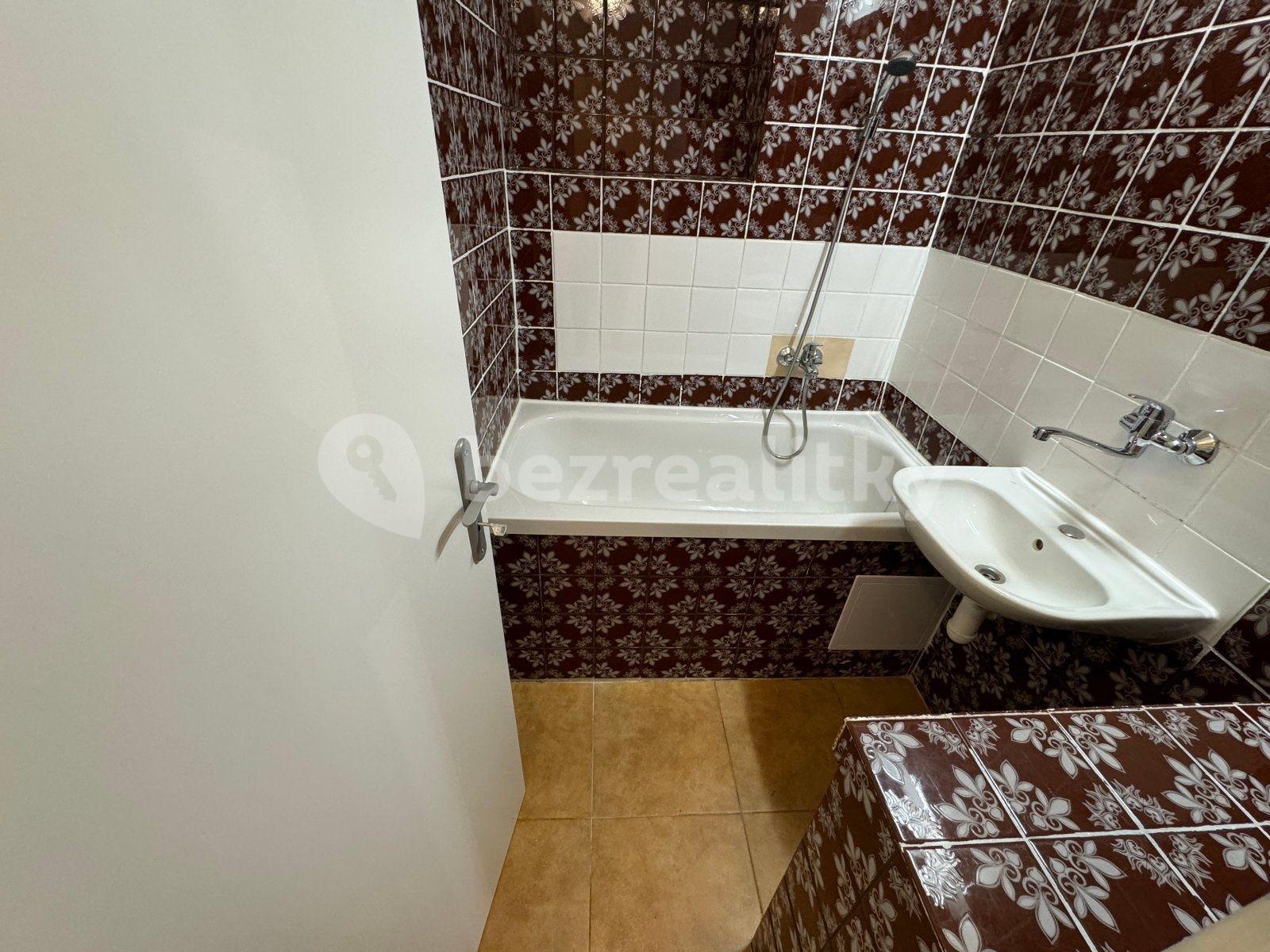 Pronájem bytu 2+1 65 m², Závodní, Karviná, Moravskoslezský kraj