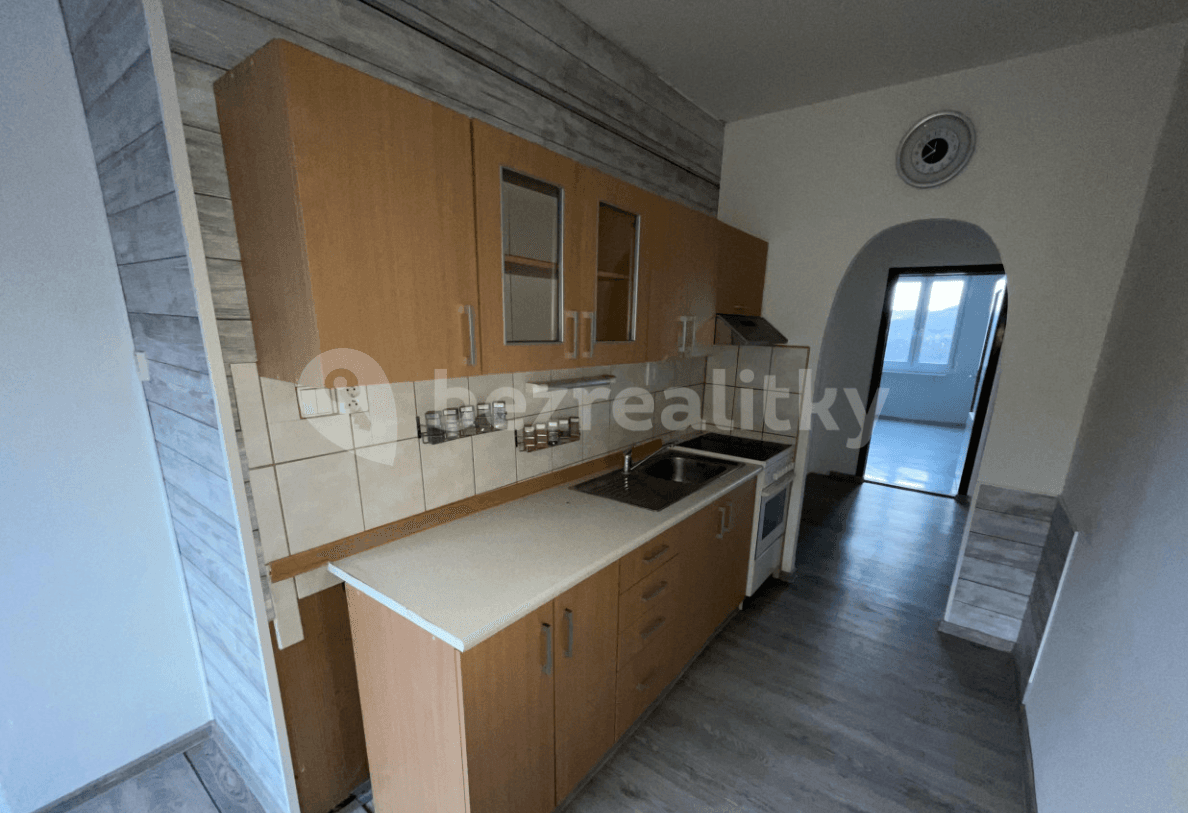 Pronájem bytu 3+1 84 m², Na Vyhlídce, Děčín, Ústecký kraj